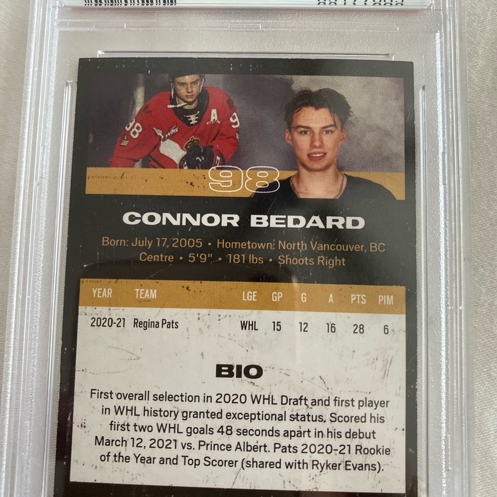 🔥🔥🔥CONNOR BEDARD Autographed Rookie Card PSA certified DNA 🧬 🔥🔥🔥 - Picture 2 of 2